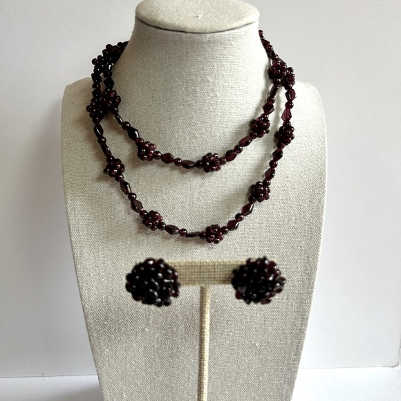 Vintage Garnet Cluster Beaded Necklace with Matching Garnet Post Earrings - Picture 5 of 5